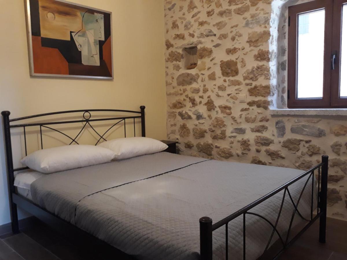 Aspasia House Oitylo Exterior foto