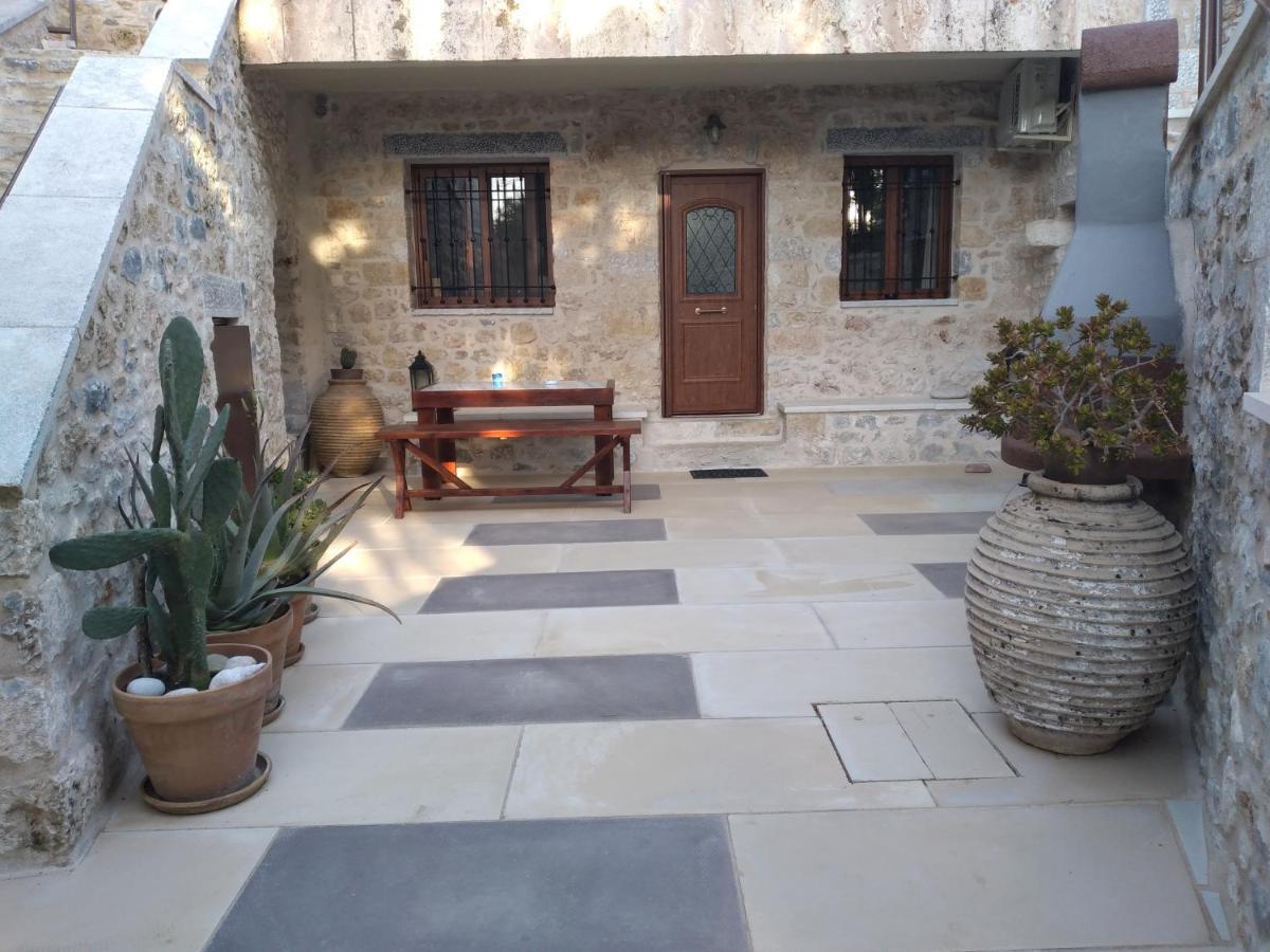 Aspasia House Oitylo Exterior foto