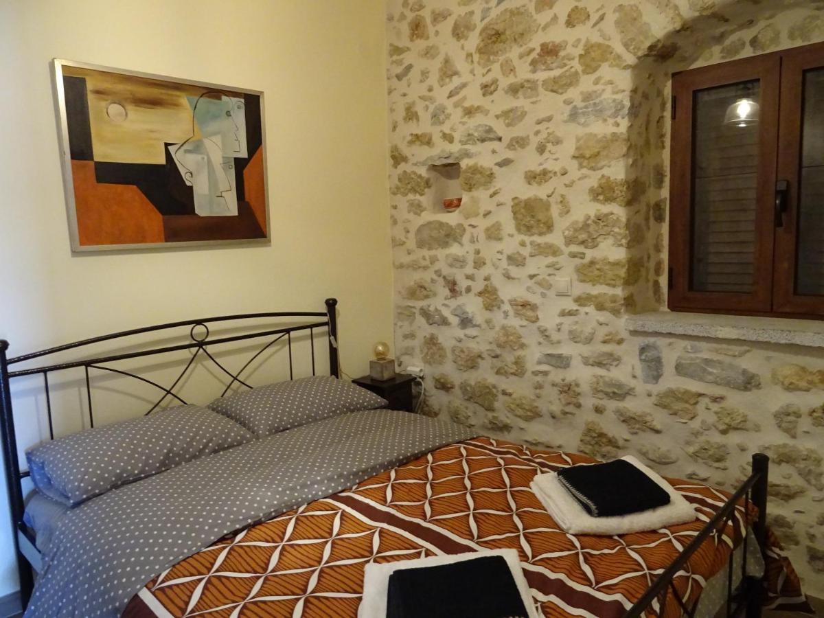 Aspasia House Oitylo Exterior foto