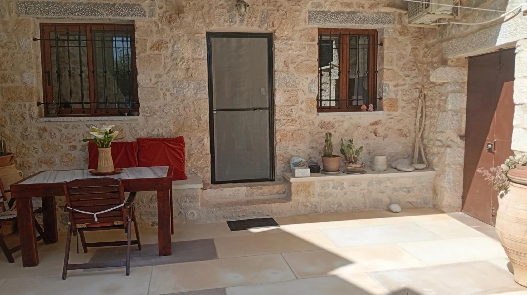 Aspasia House Oitylo Exterior foto